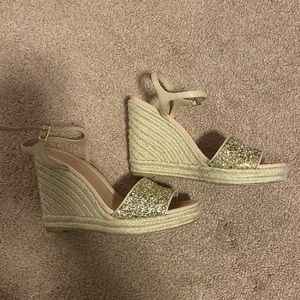 Kate spade gold wedges